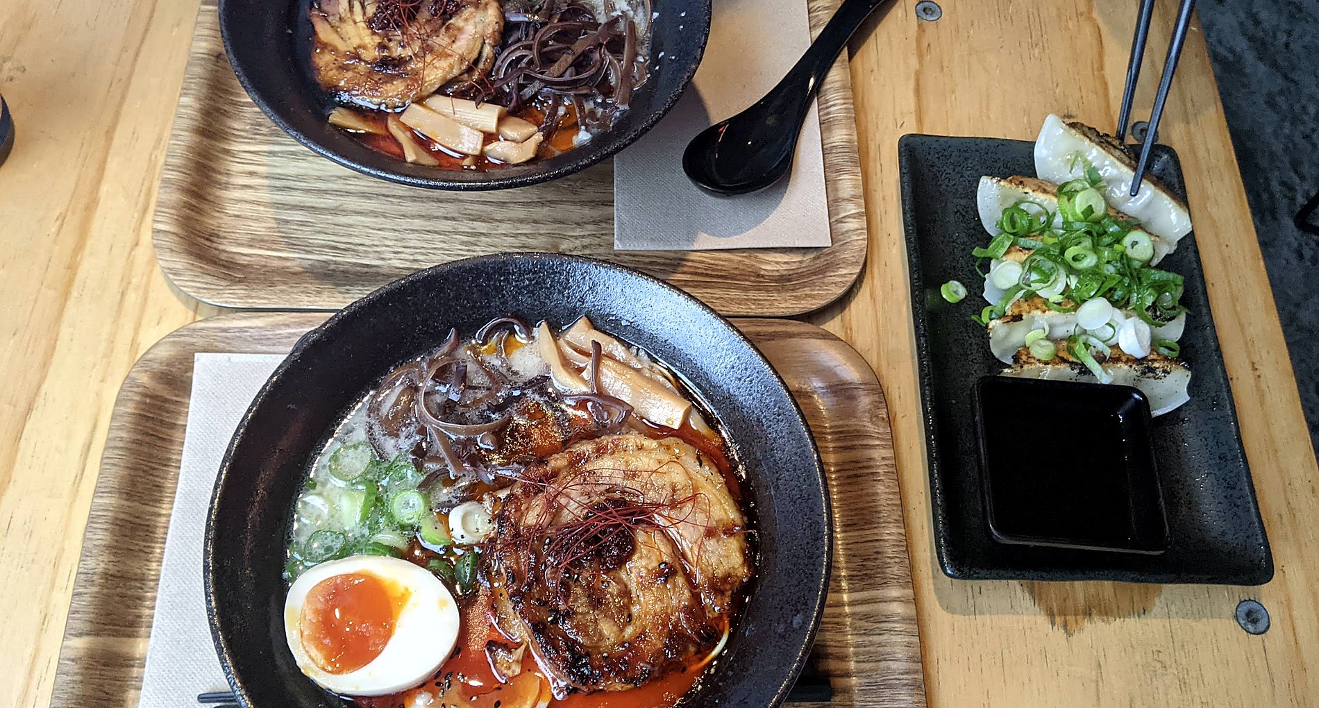 Ramen bowls and gyoza from the provided RaRa screenshot